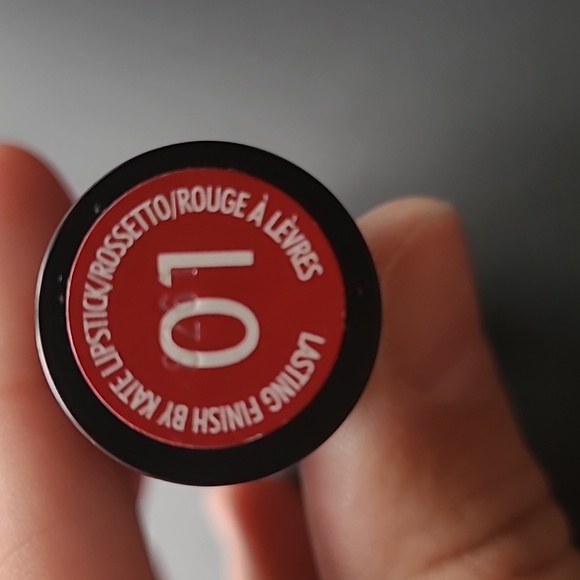 Rimmel Lasting Finish Lipstick #01 - Picture 4 of 4